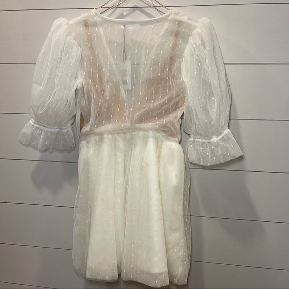 ShowPo AKshia Appliqué Pure White Mini Dress Womens Size 4 NWT - Picture 7 of 12